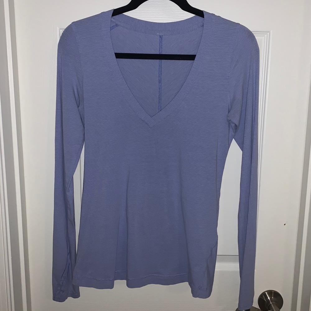 Lululemon long sleeve v-neck